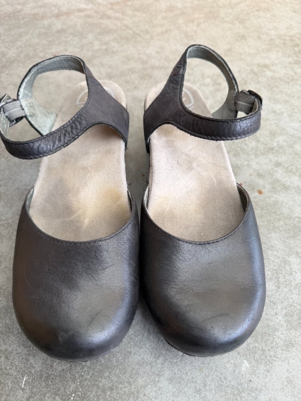 Dansko, size 40, closed toe sandal, black, Mary Jane